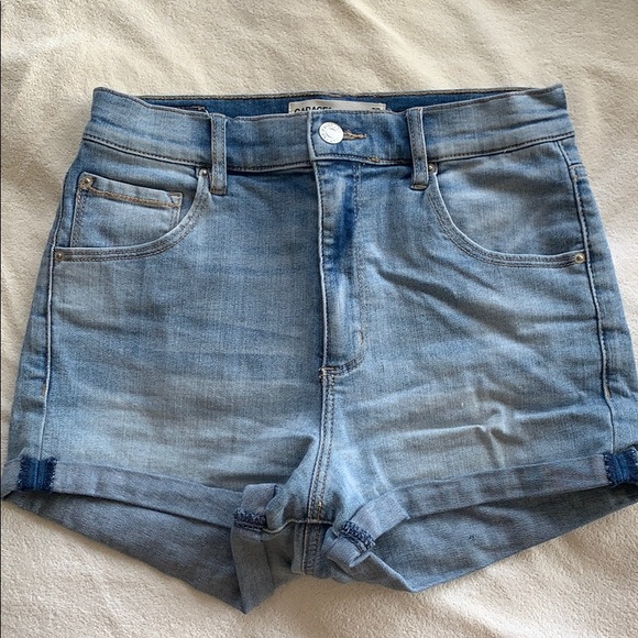 Garage Shorts - Picture 4 of 5